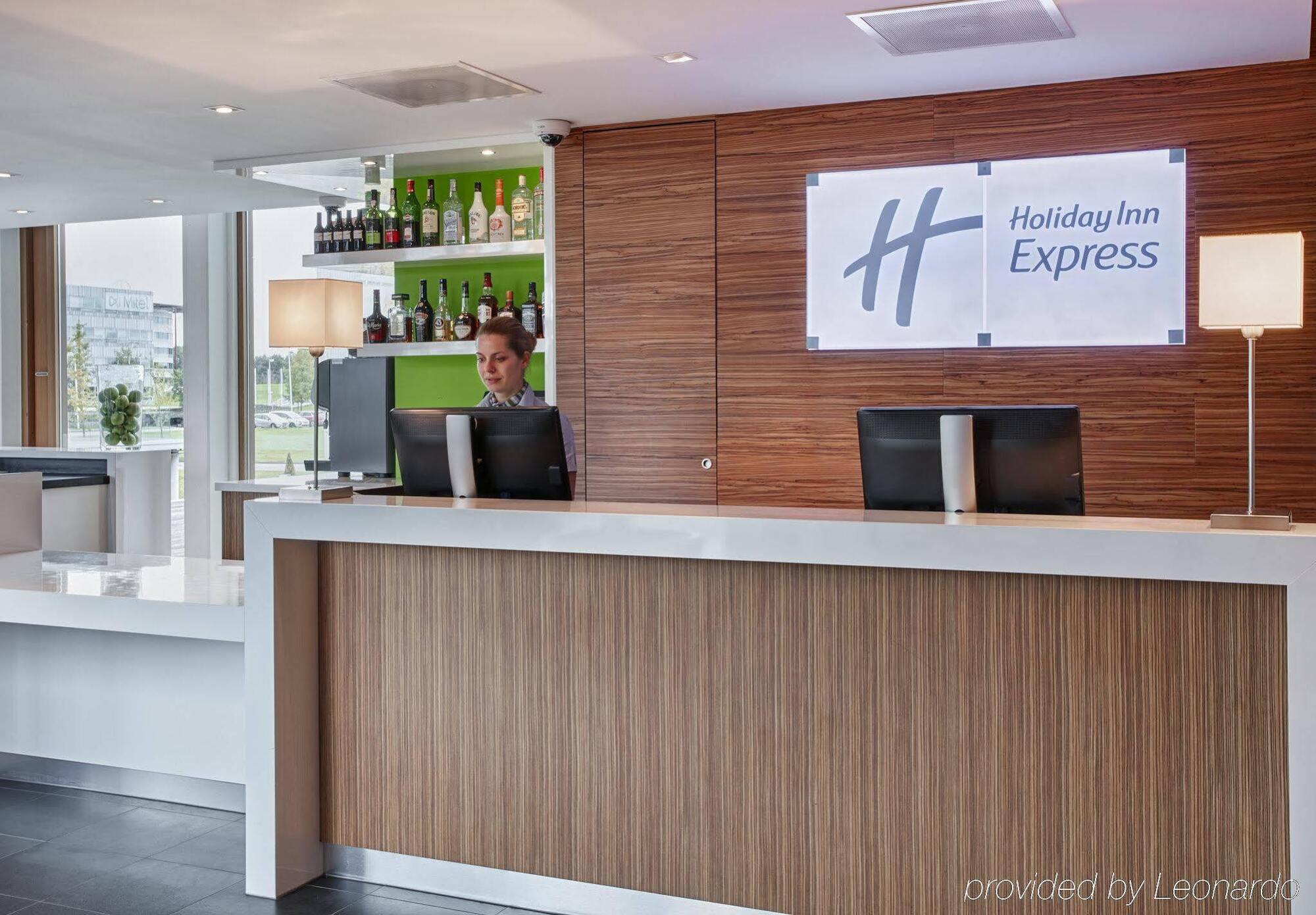 Holiday Inn Express Utrecht - Papendorp By Ihg Exterior foto